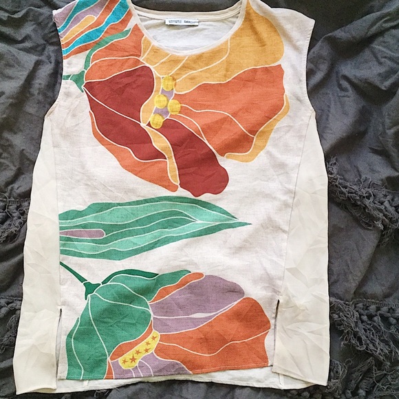 Zara Tops - ZARA • FLORAL  PRINT SLEEVELESS BLOUSE